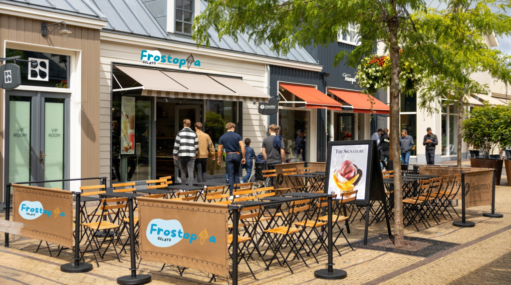 Outlet Store Frostopia Gelato Surabaya Barat